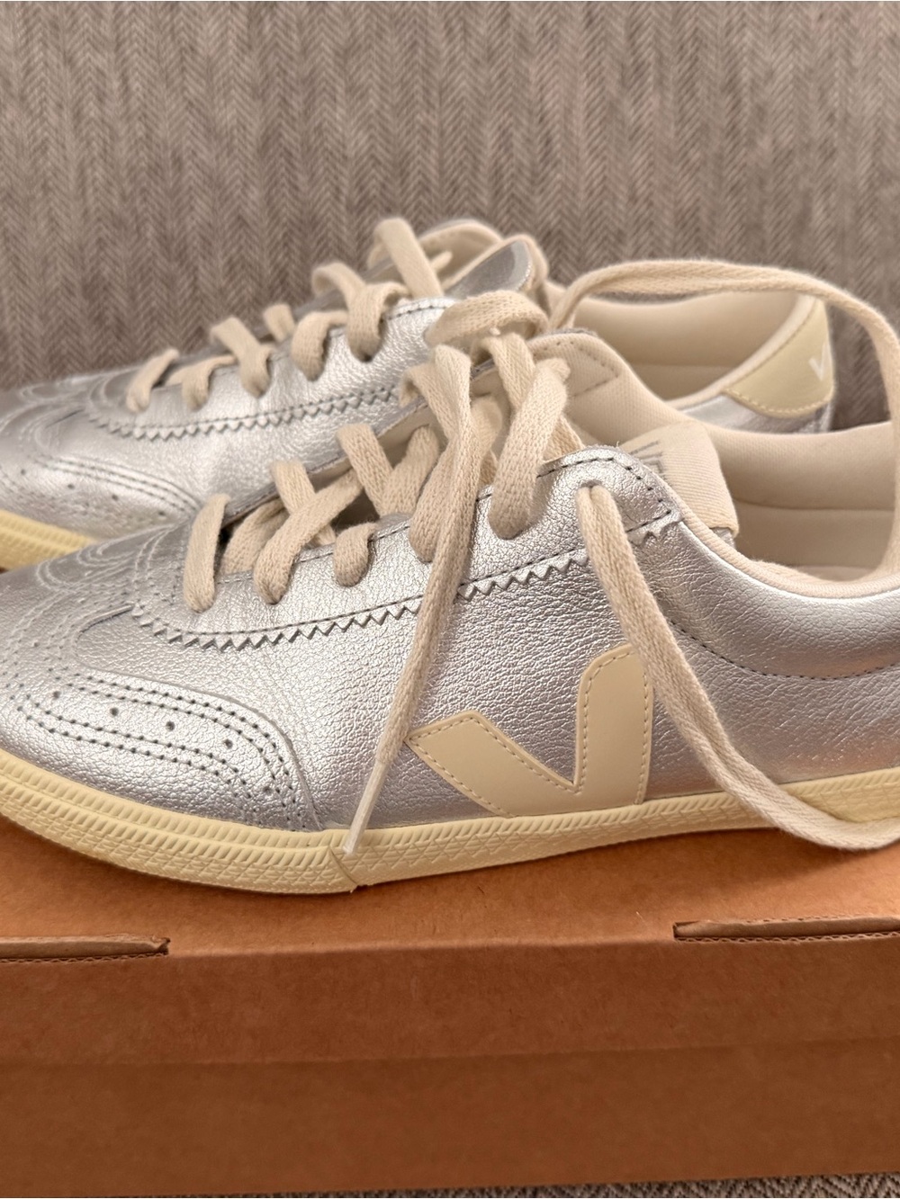 Veja Women Silver & Cream Leather Sneakers